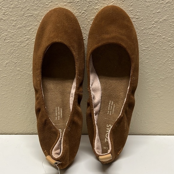 NWT Toms Olivia Suede Flats Size 5.5 - Picture 3 of 5
